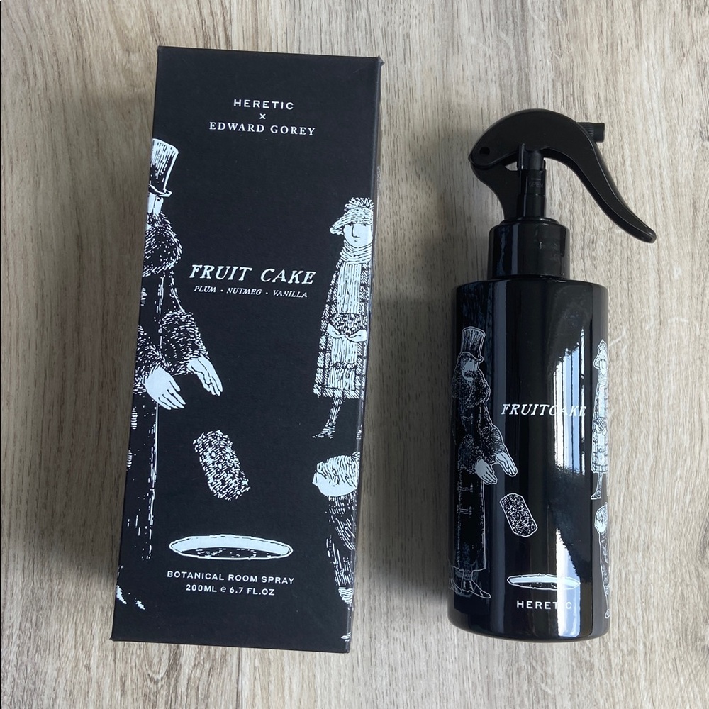 Heretic x Edward Gorey Fruit Cake Botanical Room Spray - Black
